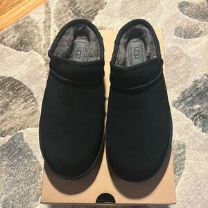 Brand new in box black classic Ugg slippers